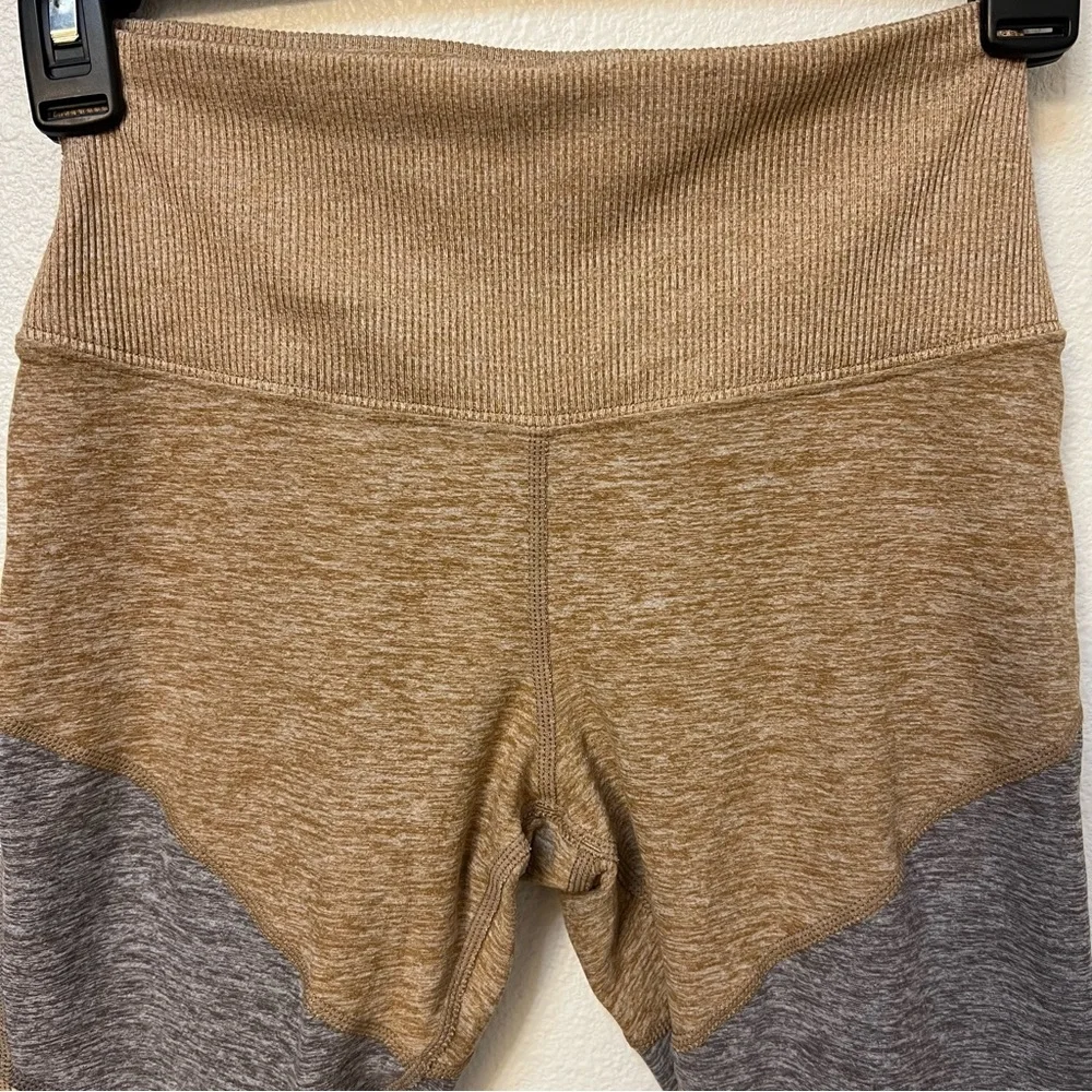 Alo Yoga 7/8 High-Waist Alosoft Sheila Legging - Picture 4 of 9